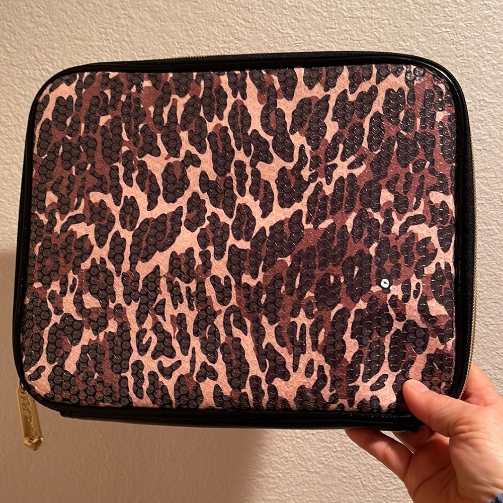 LEOPARD IPAD CASE